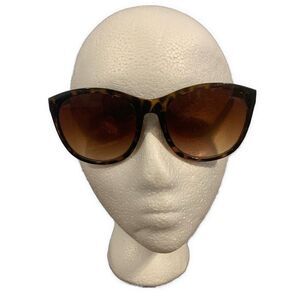 Chanel Authentic 5225Q Vintage Brown Tortoise Cat Eye Sunglasses Italy #56